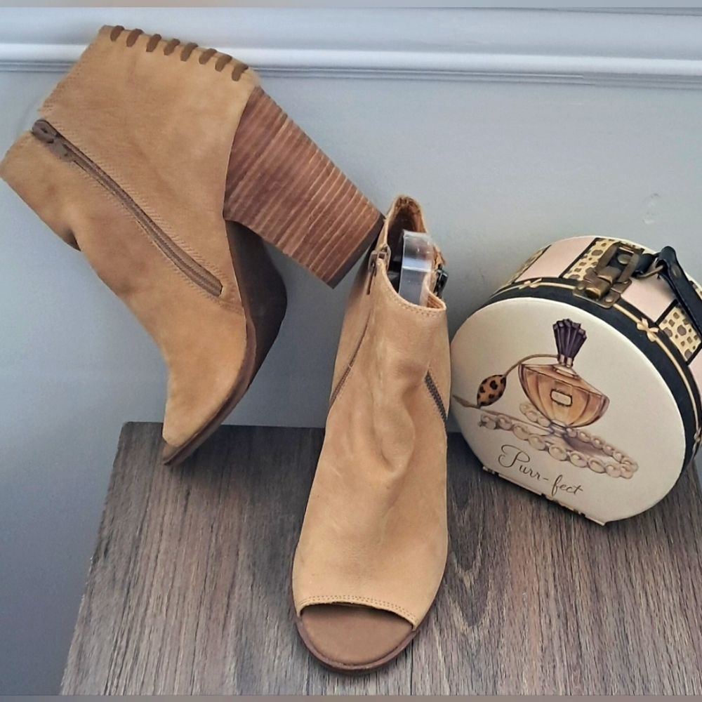Lucky Brand Beige Leather Open Toe Heeled Boots Sz 10 Pre-Owned